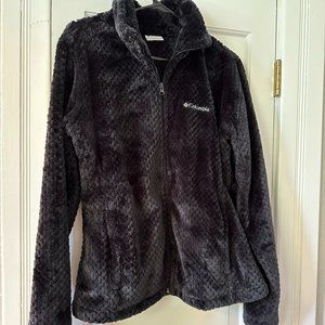 Fluffy Black Women's Columbia Jacket - Size Large